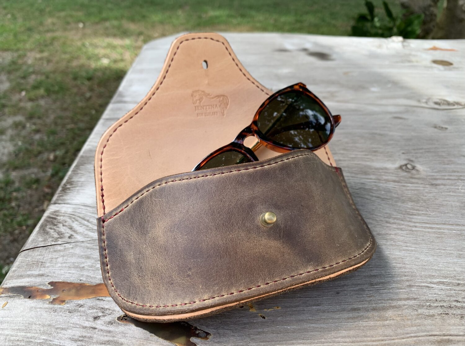 Oiled Dark Brown Leather Eyeglasses Sunglasses / Eyewear Case - Image 4