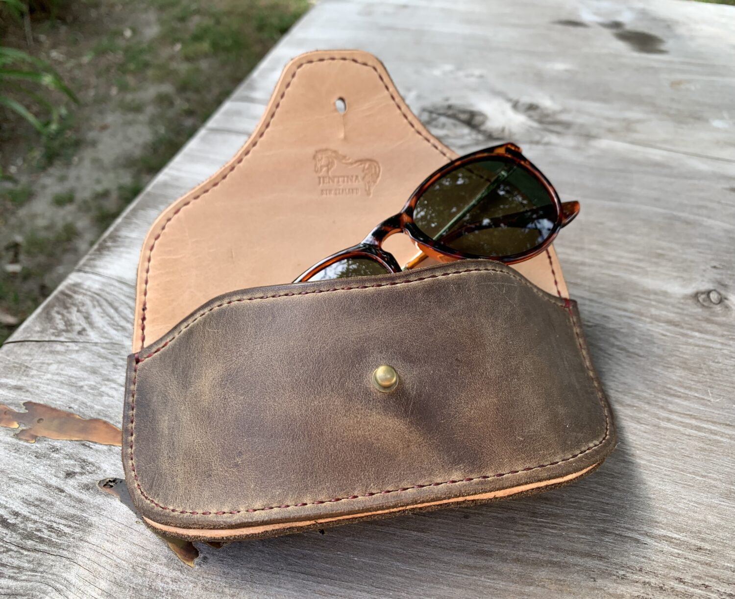 Oiled Dark Brown Leather Eyeglasses Sunglasses / Eyewear Case - Image 5